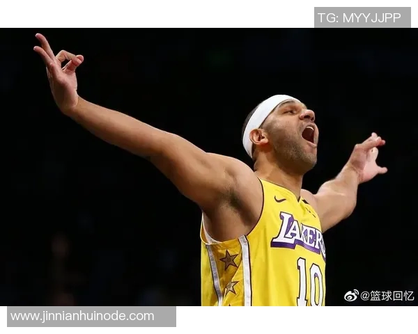 卡恩谈社交媒体影响球员自我宣传新趋势与传统媒体依赖的变化